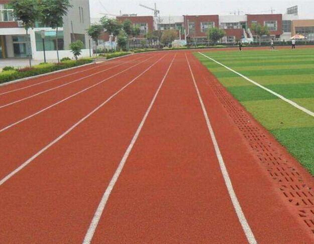 塑膠跑道